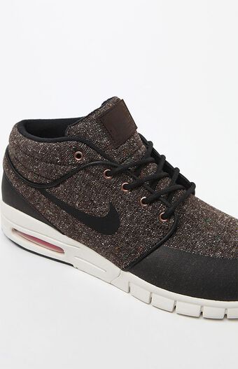 nike janoski brown sole