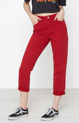 red mom jeans