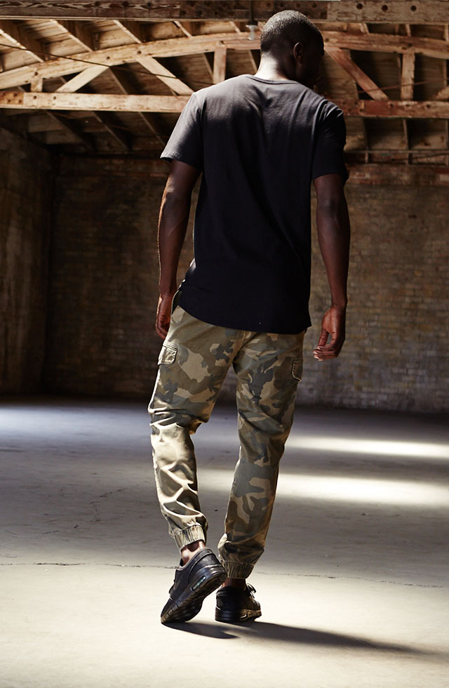 Chino Jogger - Slide 1