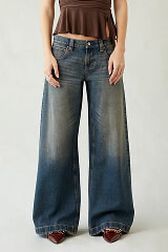 Womens Ultra Baggy Jeans