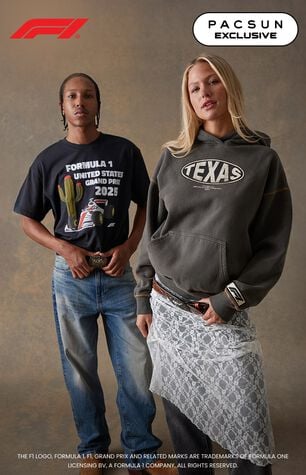 Modelo Dia De Los Muertos x Pacsun