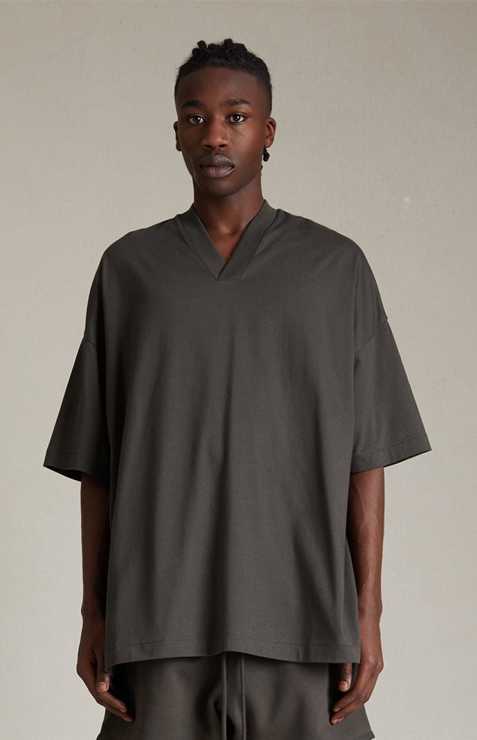 Fear of God Essentials Ink V-Neck T-Shirt | PacSun
