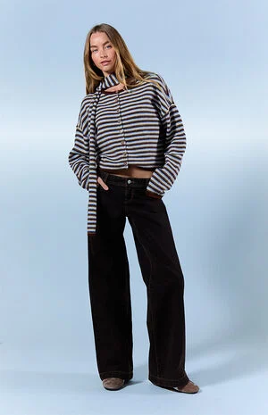 Kaia Ultimate Low Rise Baggy Jeans Contrast Stitch Faded Black image number 1