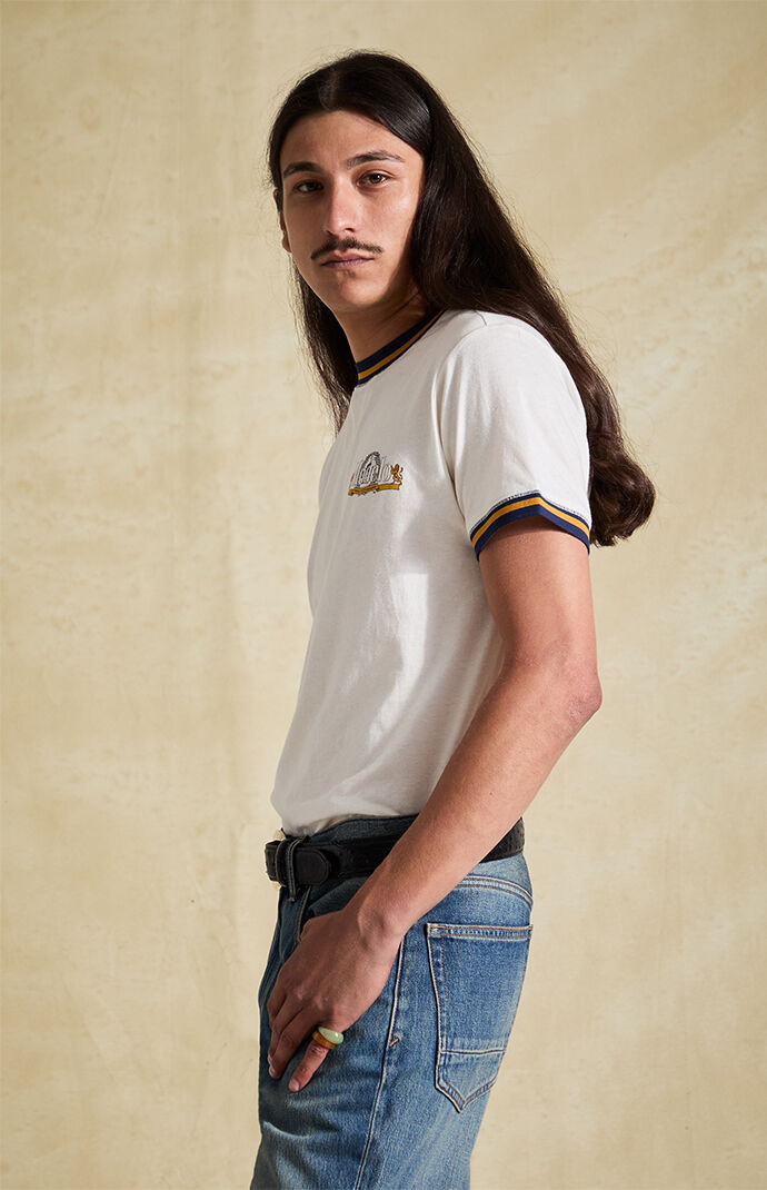 Modelo Classic Ringer T-Shirt