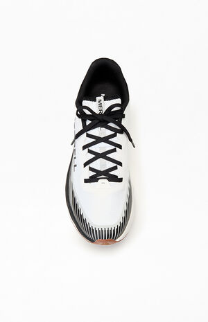 White and Black Agility Peak 6 Shoes image number 5