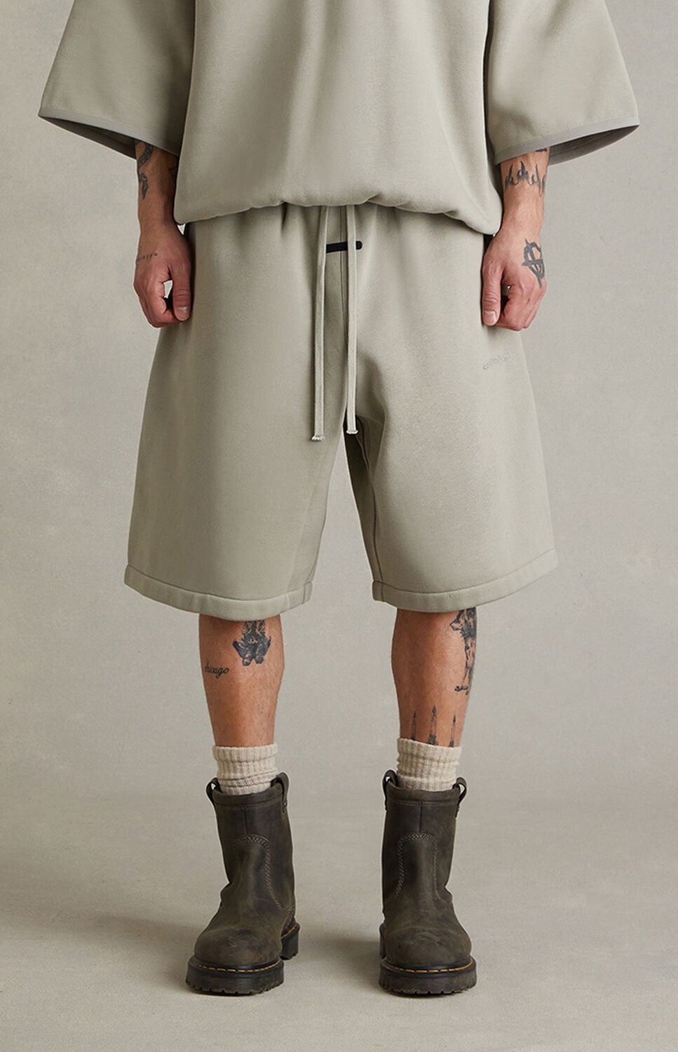 Fear of God ESSENTIALS Seal Active Trace Relaxed Sweat Shorts thumbnail 3