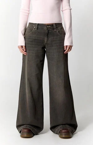 Sloane Low Rise Ultra Baggy Jeans Brown image number 2