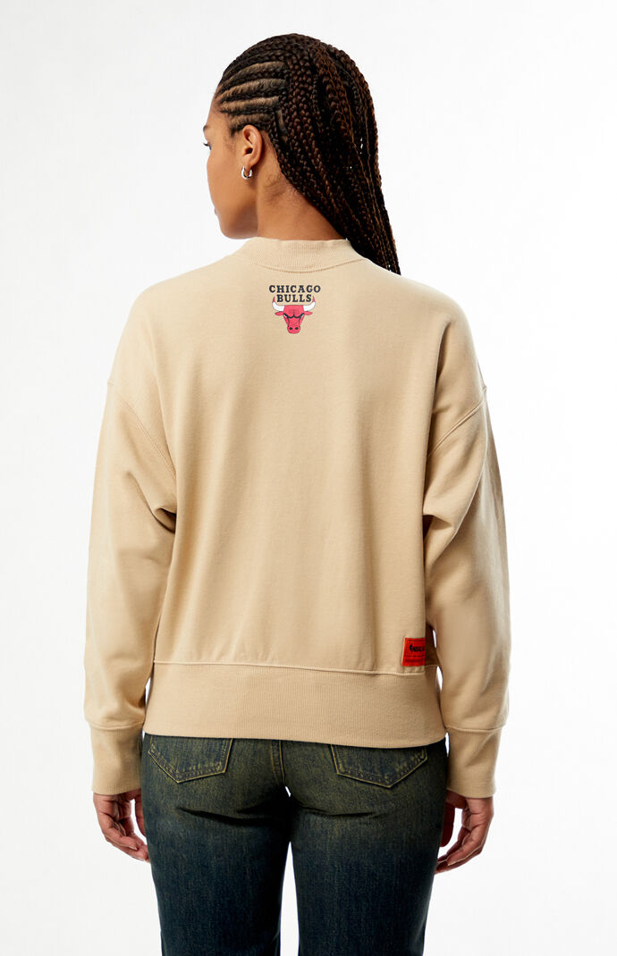 QORE Chicago Bulls Mock Neck Sweatshirt