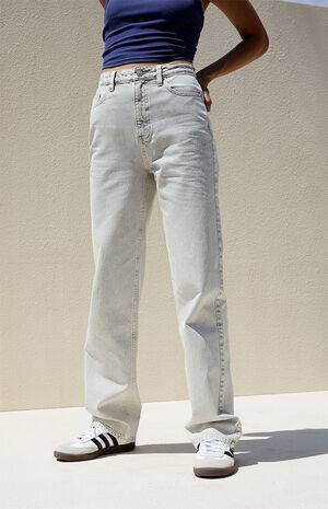 Eco Light Gray '90s Boyfriend Jeans image number 2