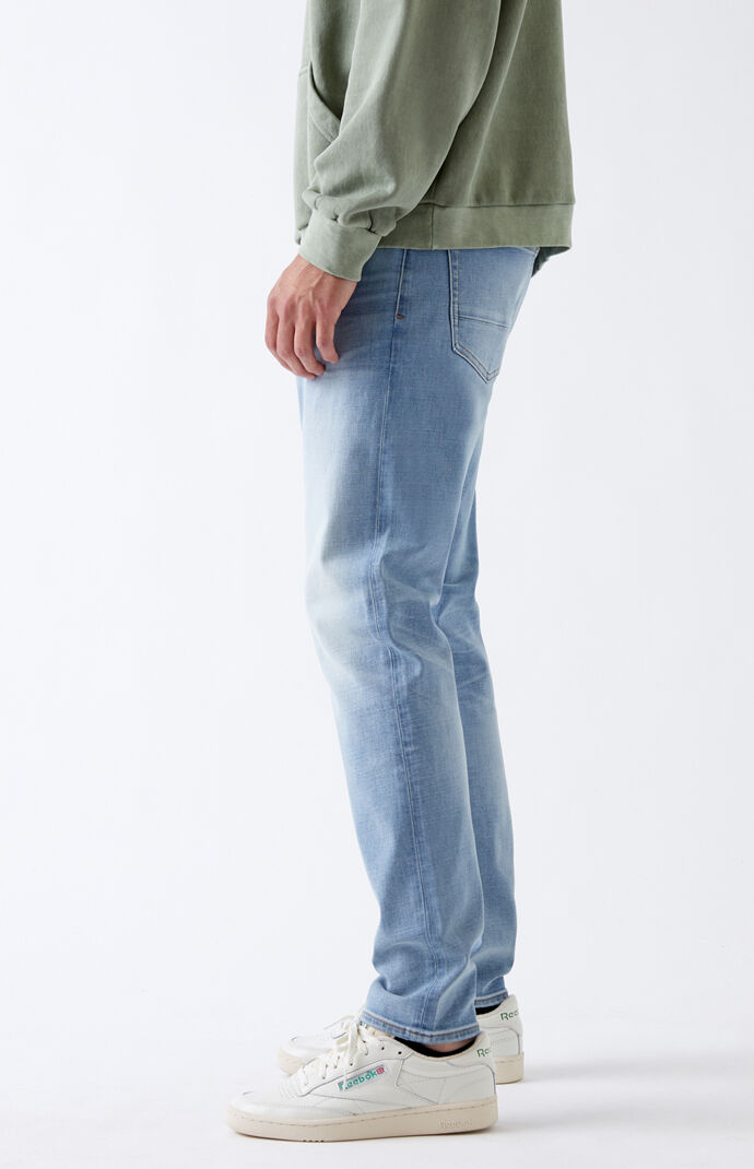 Light Slim Taper Jeans