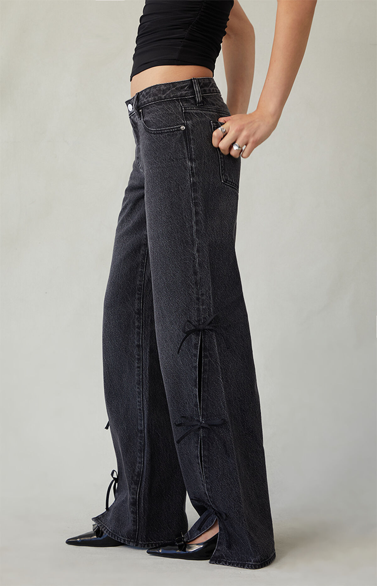 Casey Low Rise Baggy Jeans Bow Ties Black