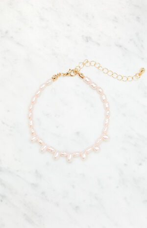 Pink Pearl Bracelet image number 1