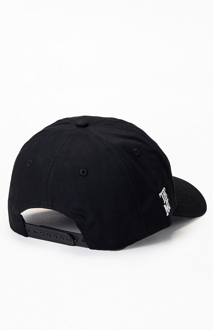 The Met x Pacsun Fifth Avenue Snapback Hat