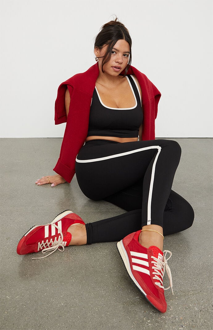 Side stripe yoga pants top