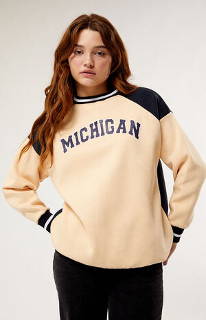 Michigan Raglan Crew Neck Sweatshirt image number 1