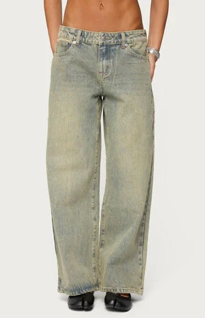 Petite Ace Relaxed Jeans image number 1