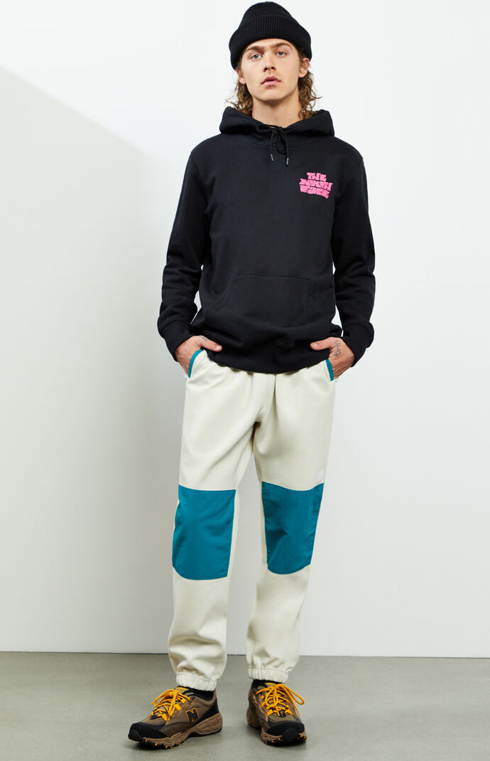 Graphic Fleece Pants