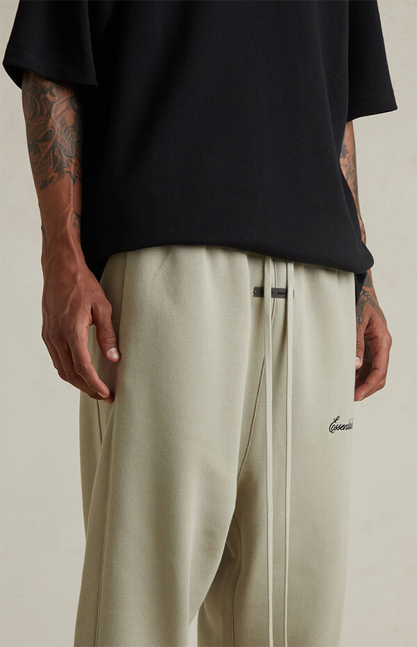 Fear of God ESSENTIALS Abbey Stone Relaxed Fleece Sweatpants