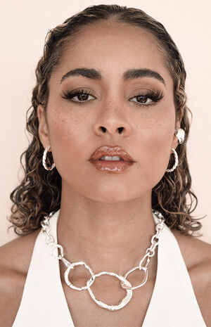 Interlocking Chain Necklace image number 2