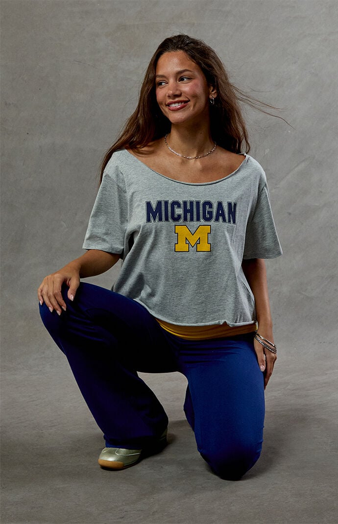 Wild Collective Women's Michigan Wolverines Off-the-shoulder Oversized T-shirt In Gray