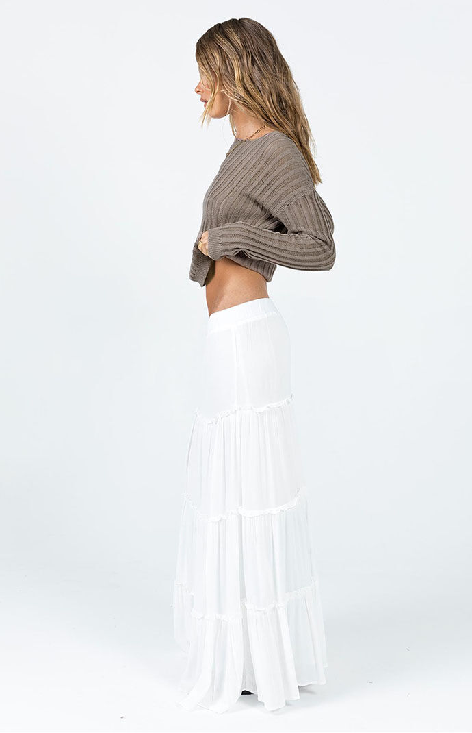 White maxi skirt 7 little words hotsell