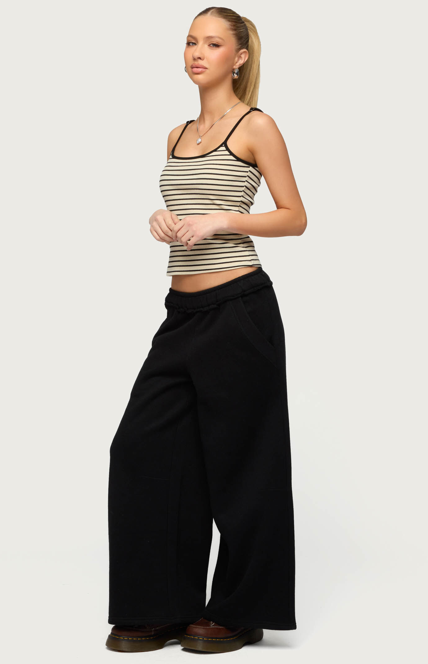 Edikted Petite Kori Oversized Sweatpants
