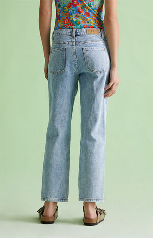 Light Indigo '90s Straight Leg Jeans image number 6
