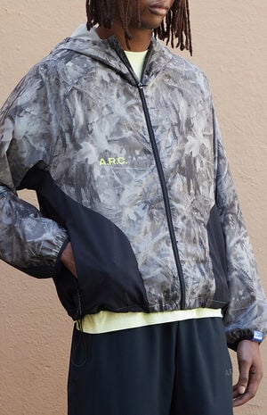 Active Tree Camo Performance Hooded Jacket image number 3
