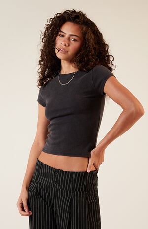 Pansy T-Shirt image number 1