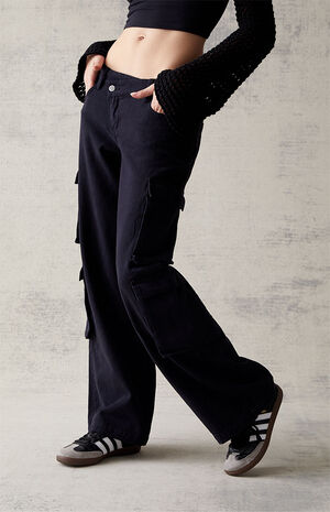 Black Asymmetrical '90s Baggy Cargo Jeans image number 3