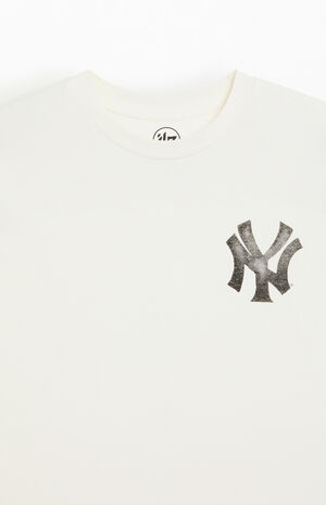 New York Yankees Pantheon T-Shirt image number 3