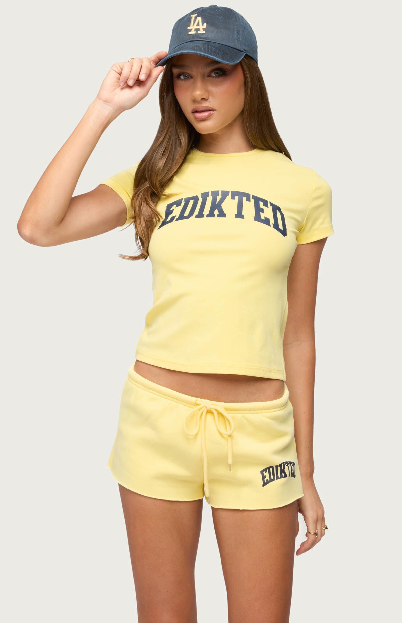 Edikted Sporty Babe Edikted T-Shirt