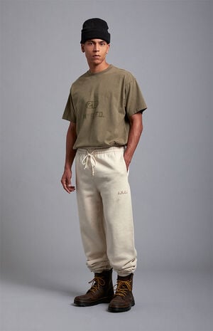 Heather Oatmeal&nbsp;Heavyweight Fleece Jogger Sweatpants image number 3