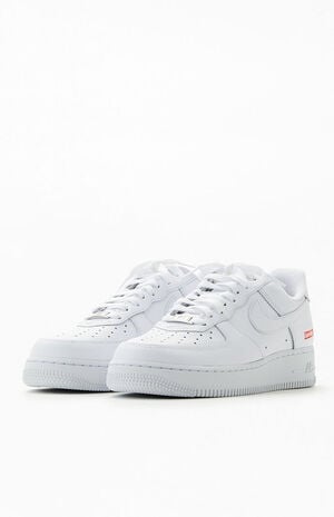 x Supreme Air Force 1 Low Shoes image number 2
