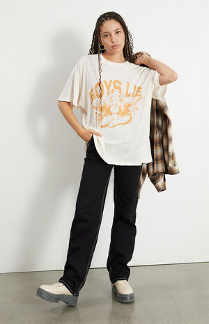 Rose Overlook Boyfriend T-Shirt image number 4