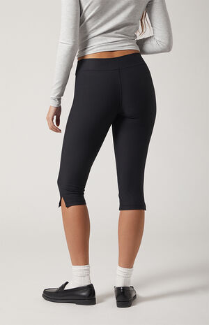 PAC WHISPER Active Monico Capris Leggings image number 5