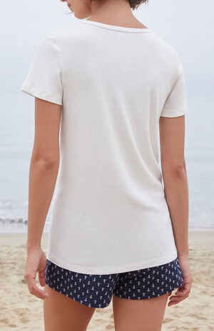 White Hailie 44 T-Shirt image number 3