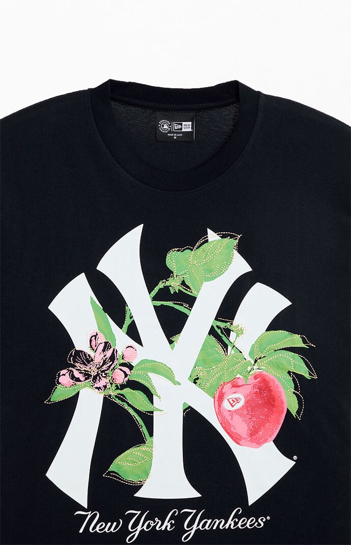 New Era NY Yankees Apple T-Shirt