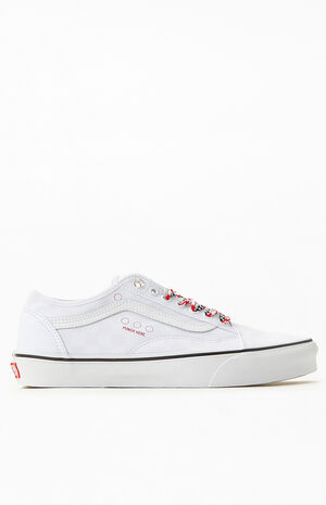 DIY Old Skool Sneakers image number 2