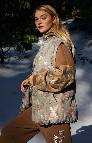 By PacSun Camo Puffer Vest image number 3