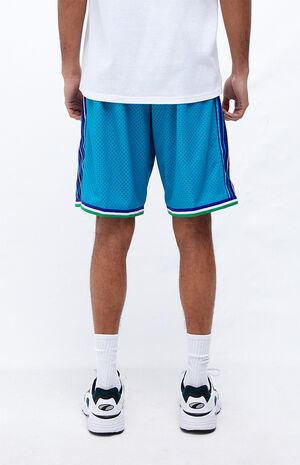 Mitchell & Ness Hornets Swingman Basketball Shorts