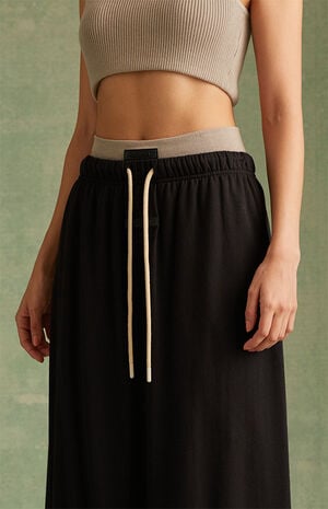Women's Jet Black Maxi Skirt image number 5