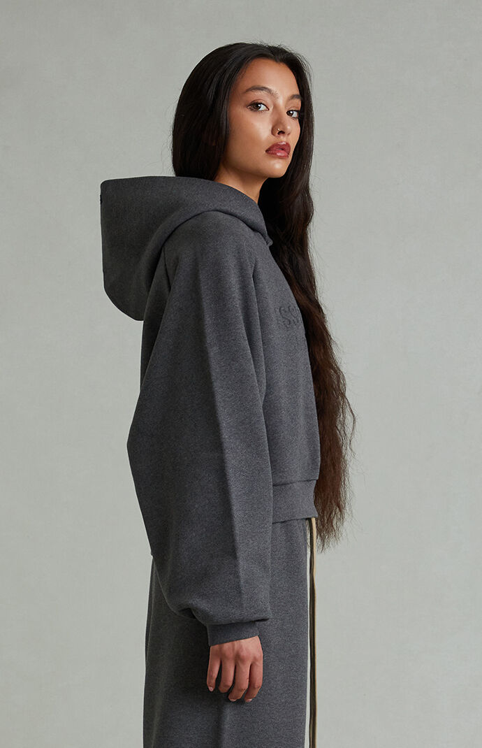 Fear of God ESSENTIALS Women's Charcoal Heather '90s Embossed Raglan Cropped Hoodie