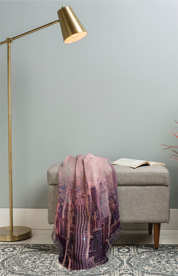 Stardust Covering New York Throw Blanket