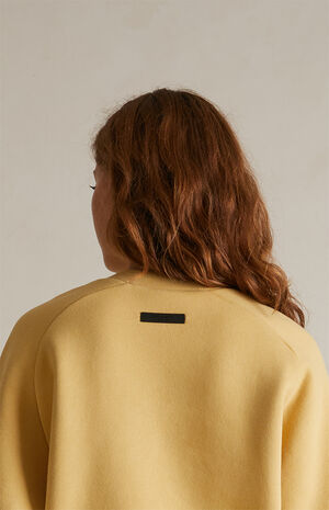 Women's Amber Fleece Cropped Crew Neck Sweatshirt image number 5