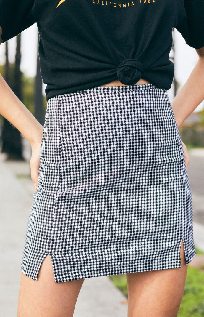 Plaid skirt pacsun top
