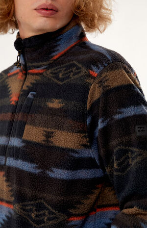 Boundary Half-Zip Mock Neck Sweatshirt image number 2