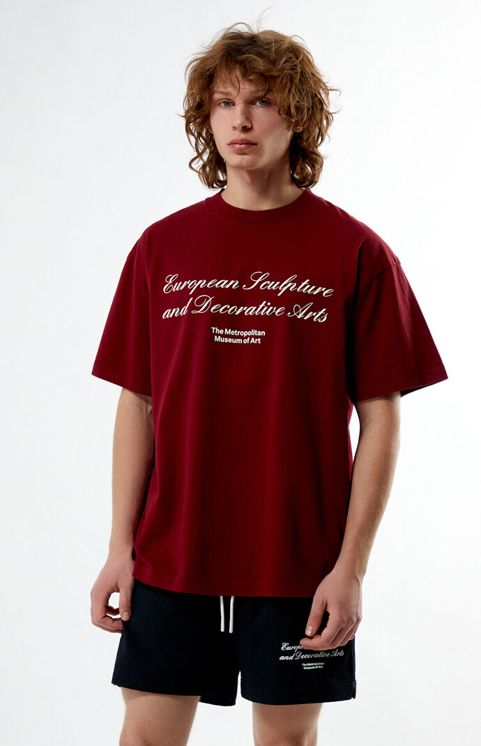 【PORTERNA】Met Back Cross T-shirt The Met x PacSun Burgundy ESDA T-Shirt | PacSun