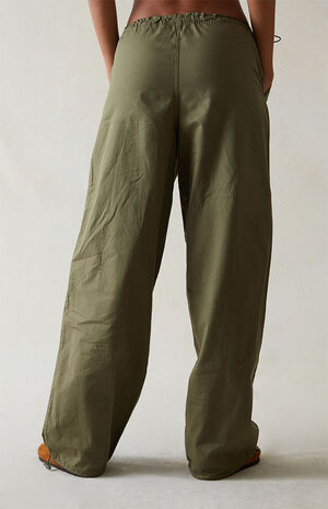 Green Low Rise Parachute Pants image number 4