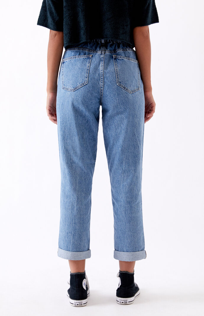 Akana Medium Mom Jeans